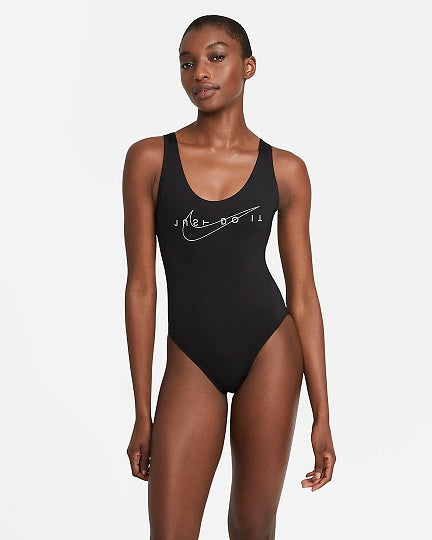 https://web.metroswimshop.com/images/NESSB345_580.jpg